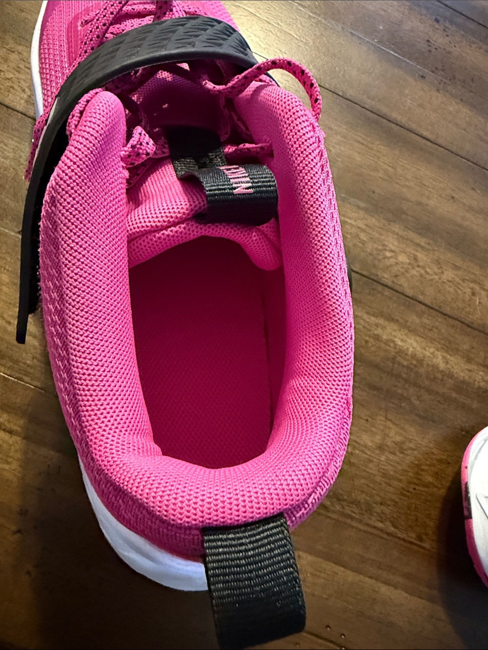 Nike Team Hustle D 12 GS Laser Fuchsia Pink Basketball Shoes Youth 6.5Y - Picture 11 of 13